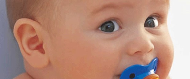 ‘Emilerek temizlenen’ emzik alerjiden koruyor