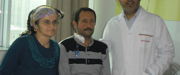 Eşinin böbreğiyle hayata tutundu