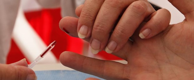 aids-hiv-rekor-avrupa271115.jpg
