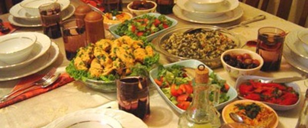 İftar yemeğini iki öğünde yeme önerisi