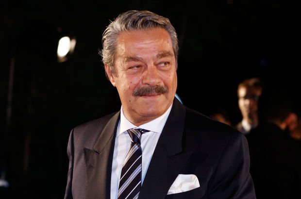 ÜNLÜ OYUNU KADİR İNANIR'IN RAHATSIZLIĞI NEDİR? (OSMAN MÜFTÜOĞLU YANITLADI)