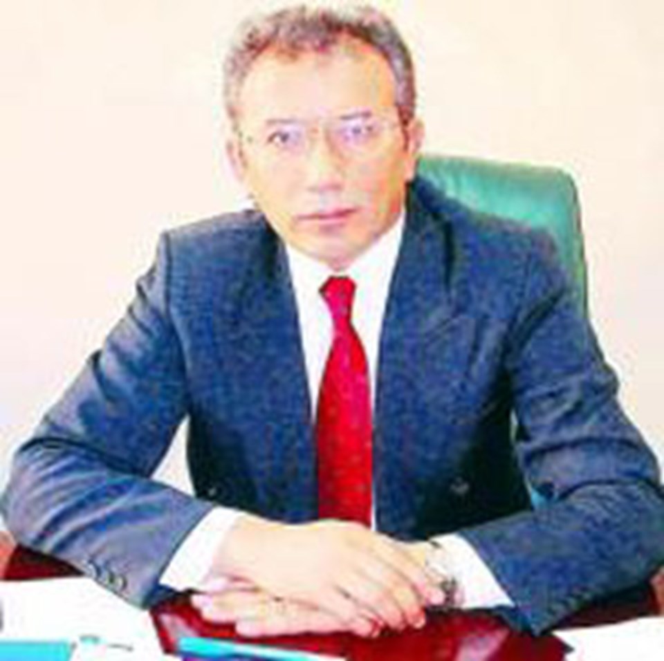 Prof. Dr. Sedat Özkan, psikolojik sorunların kanser tedavisini olumsuz etkilediğini söylüyor.