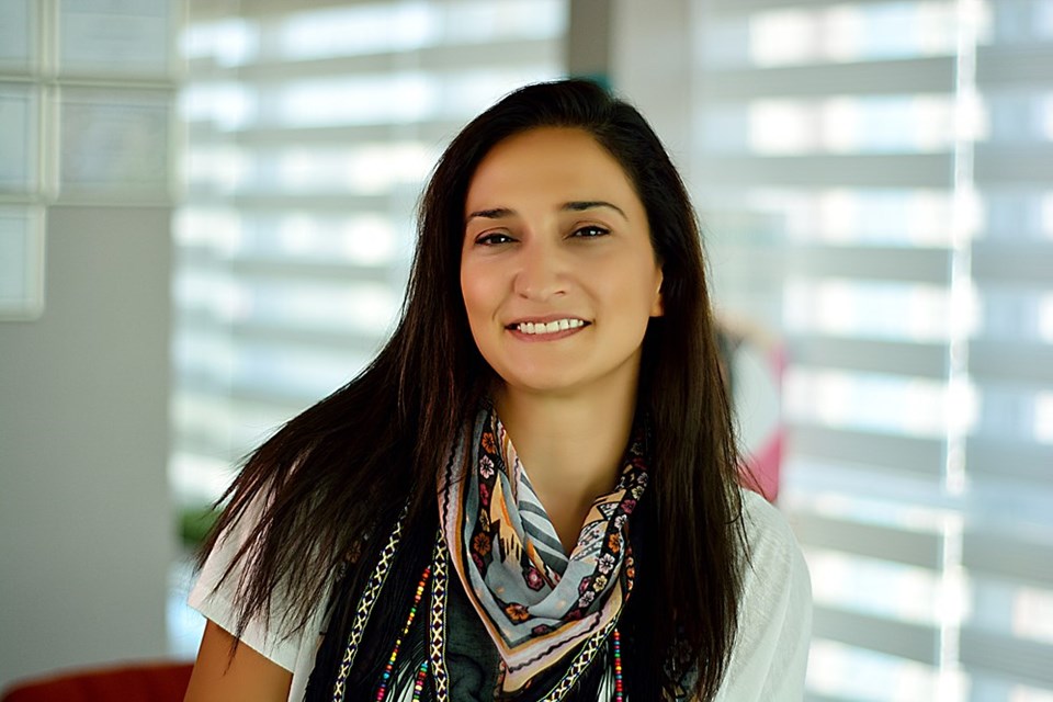 Dr. Dilek Üstünsoy