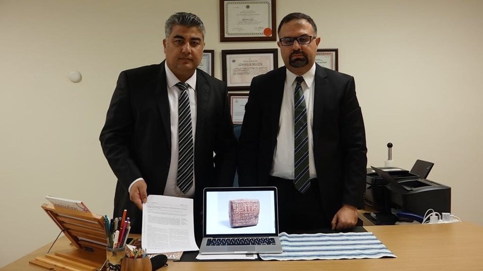 Dr. Ahmet Berkız Turp (sağda), Mustafa Demir