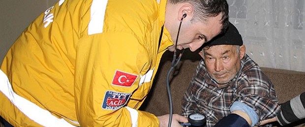 Sağlıkçıların nöbet ücretlerine zam