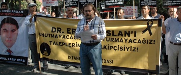 Şiddet gören taşeron sağlıkçıya destek