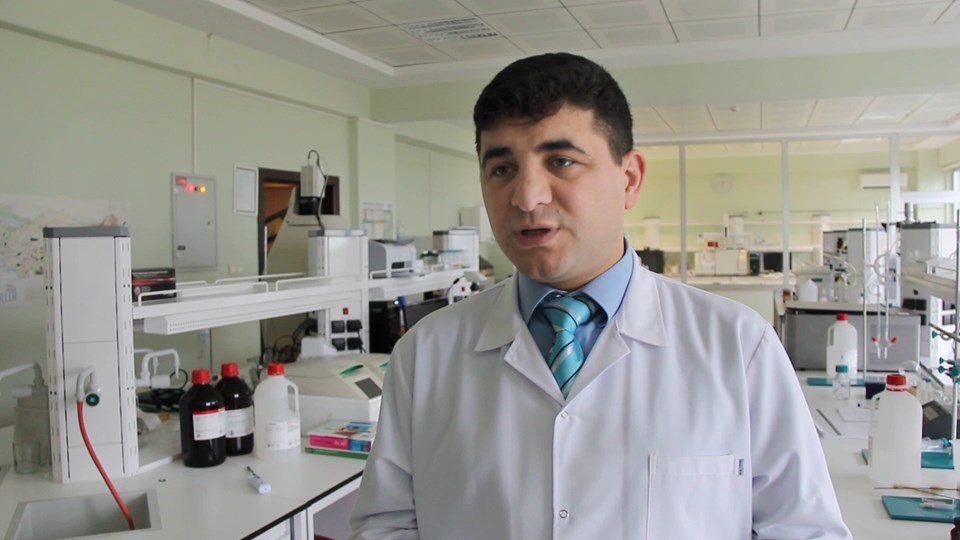 Yrd. Doç. Dr. Ferhat Öztürk: Bal diye tüketilen şeker şurubu, sağlığı tehdit edici sonuçlar yaratıyor.