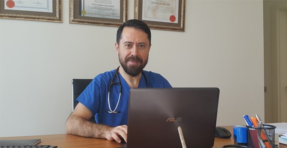 Prof. Sezgin yaşam tarzı ve beslenme alışmanlıklarının kolon kanserinde önemli rol oynadığına vurgu yaptı.
