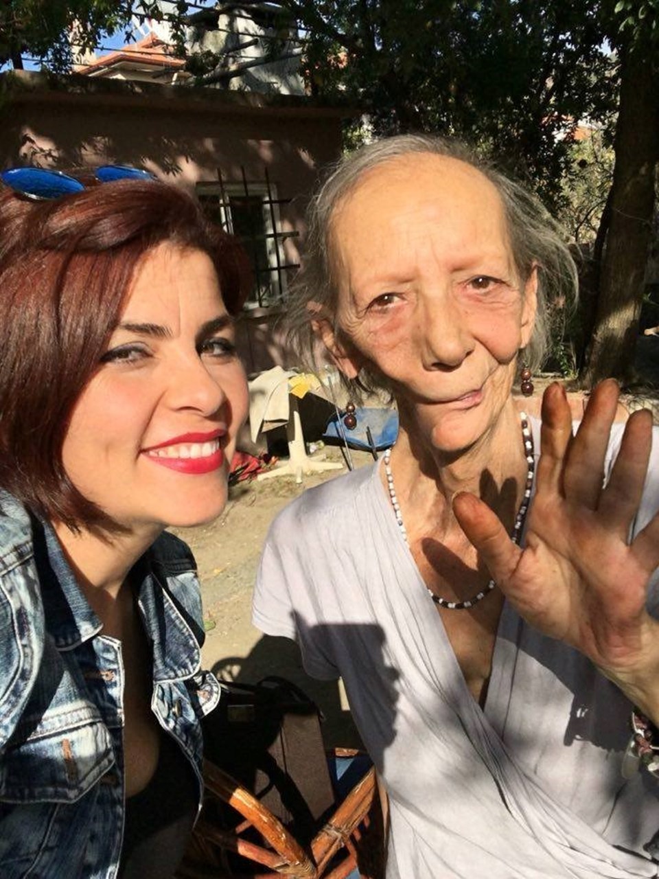 Ressam Burcu Cunneen ve Gonca Sağnak