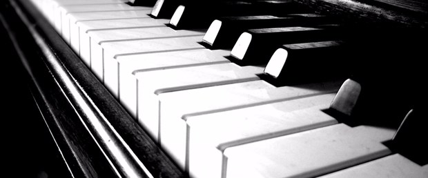 tumblr_static_piano_keys.jpeg