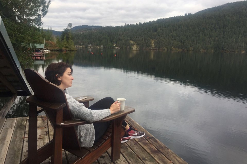 Ayşe Acar, "huzurlu ülke" Kanada'da kaleme aldığı kitabını dünyanın her yerindeki göçmenlere adamış.