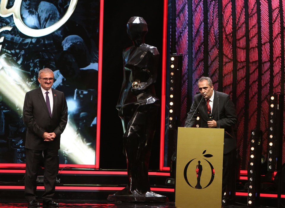 İBRAHİM TATLISES'E ONUR ÖDÜLÜ