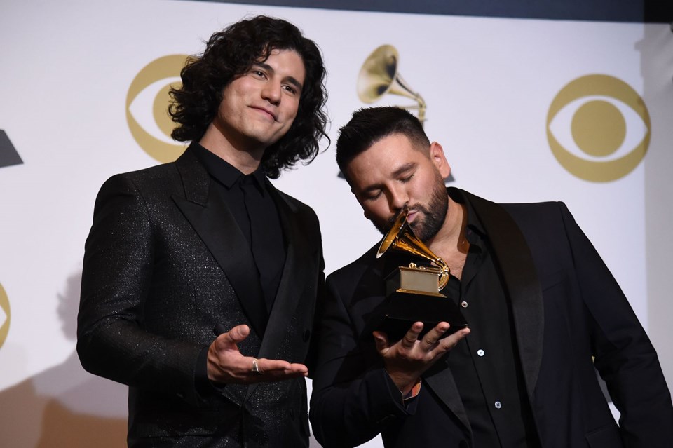 EN İYİ COUNTRY İKİLİ/GRUP PERFORMANSI