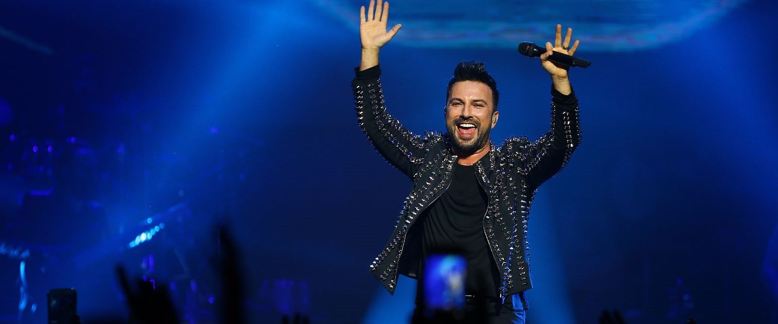 Megastar Tarkan, 2018 yılında çıkacağı Avrupa...