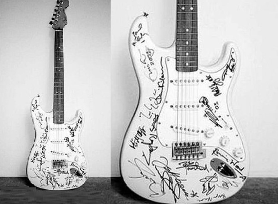 2005'TE 2,7 MİLYON DOLARA SATILAN FENDER STRATOCASTER