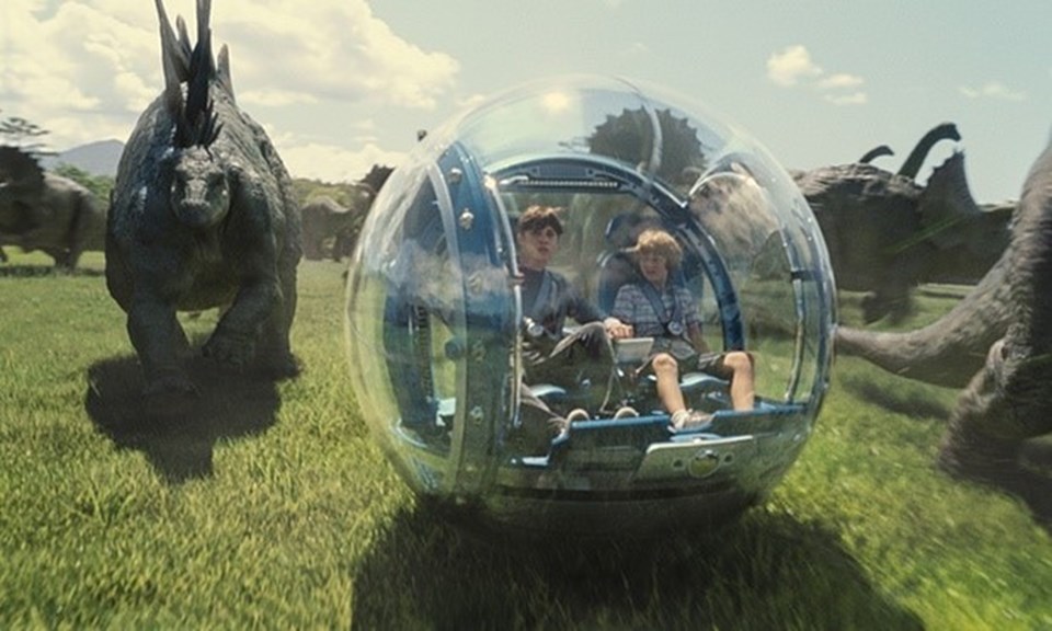 Legendary Entertainment, geçtiğimiz yıl vizyona giren ve hatırı sayılır bir gişe hasılatı lede eden Jurassic World'ün de yapımcılarından birisiydi.