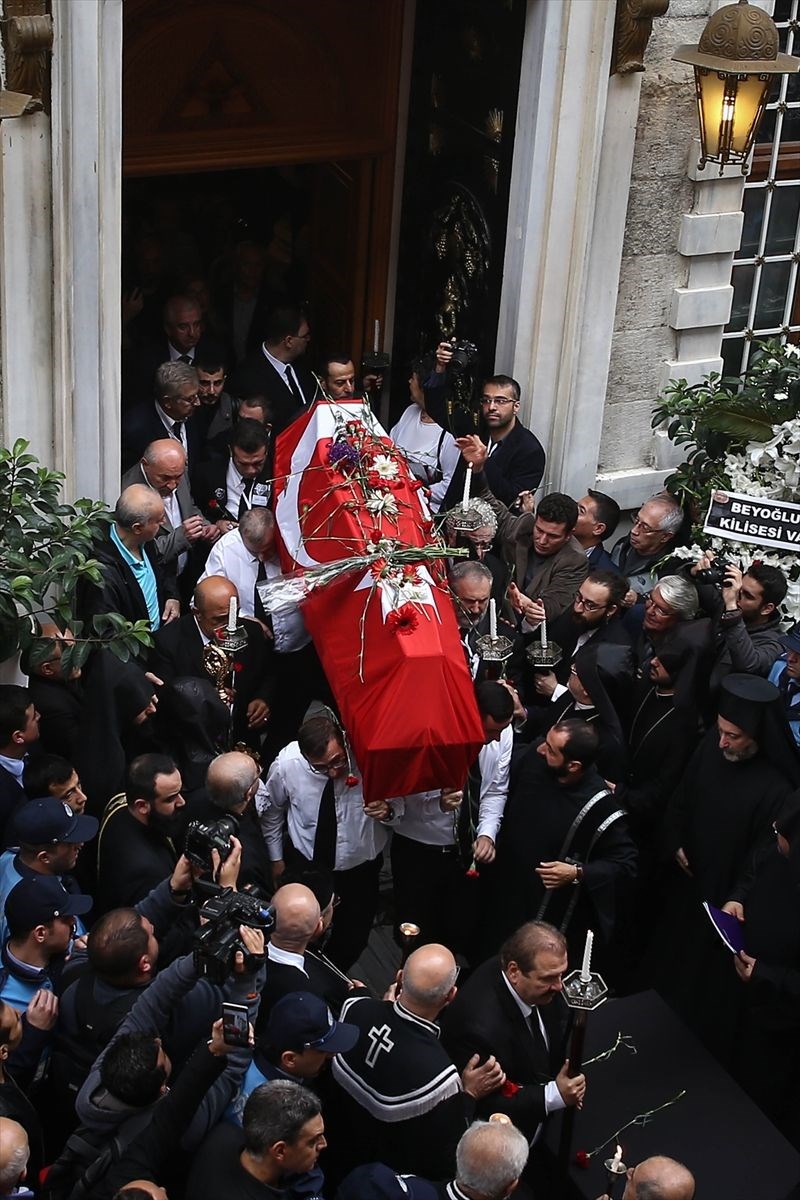 Ara Guler, Ara Guler için toren, Ara Guler'in son yolculuğu