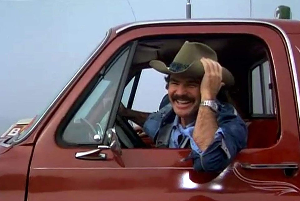 Burt Reynolds, Burt Reynolds kimdir, Burt Reynolds filmleri,Burt Reynolds hayatını kaybetti