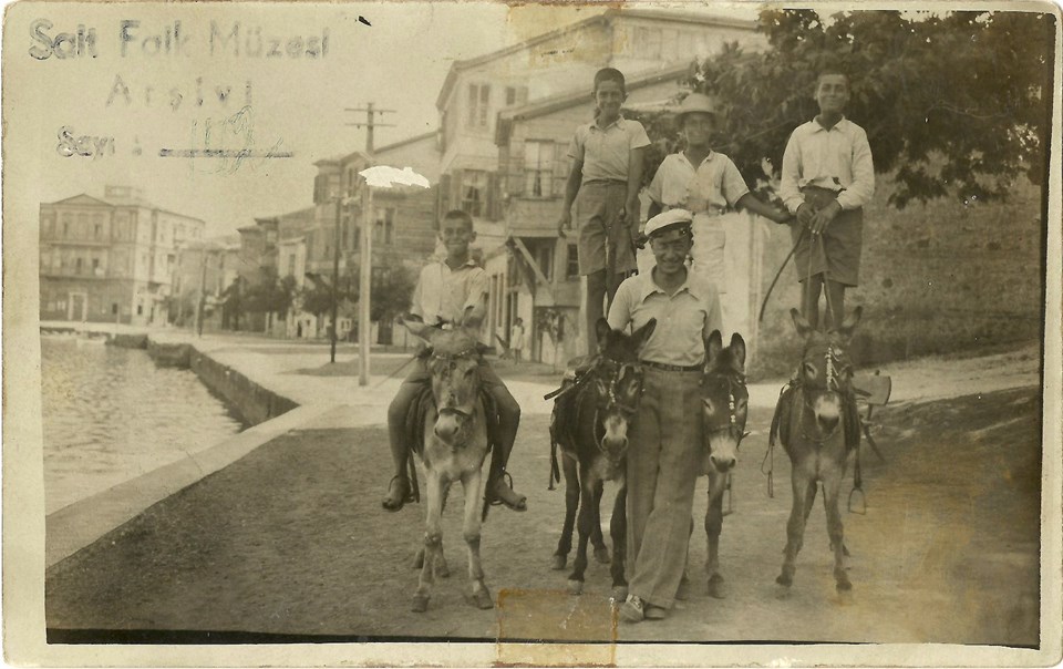 TELİF HAKLARINI BAĞIŞLADI