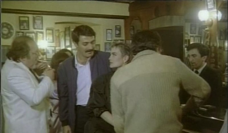 Sen Turkulerini Soyle (1986)