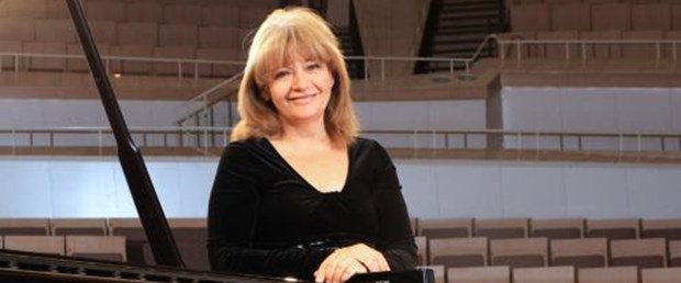 idil biret.jpg