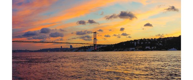 iki-ustadan-martilarin-gozunden-istanbul-fotograf-sergisi_8389_dhaphoto1.jpg