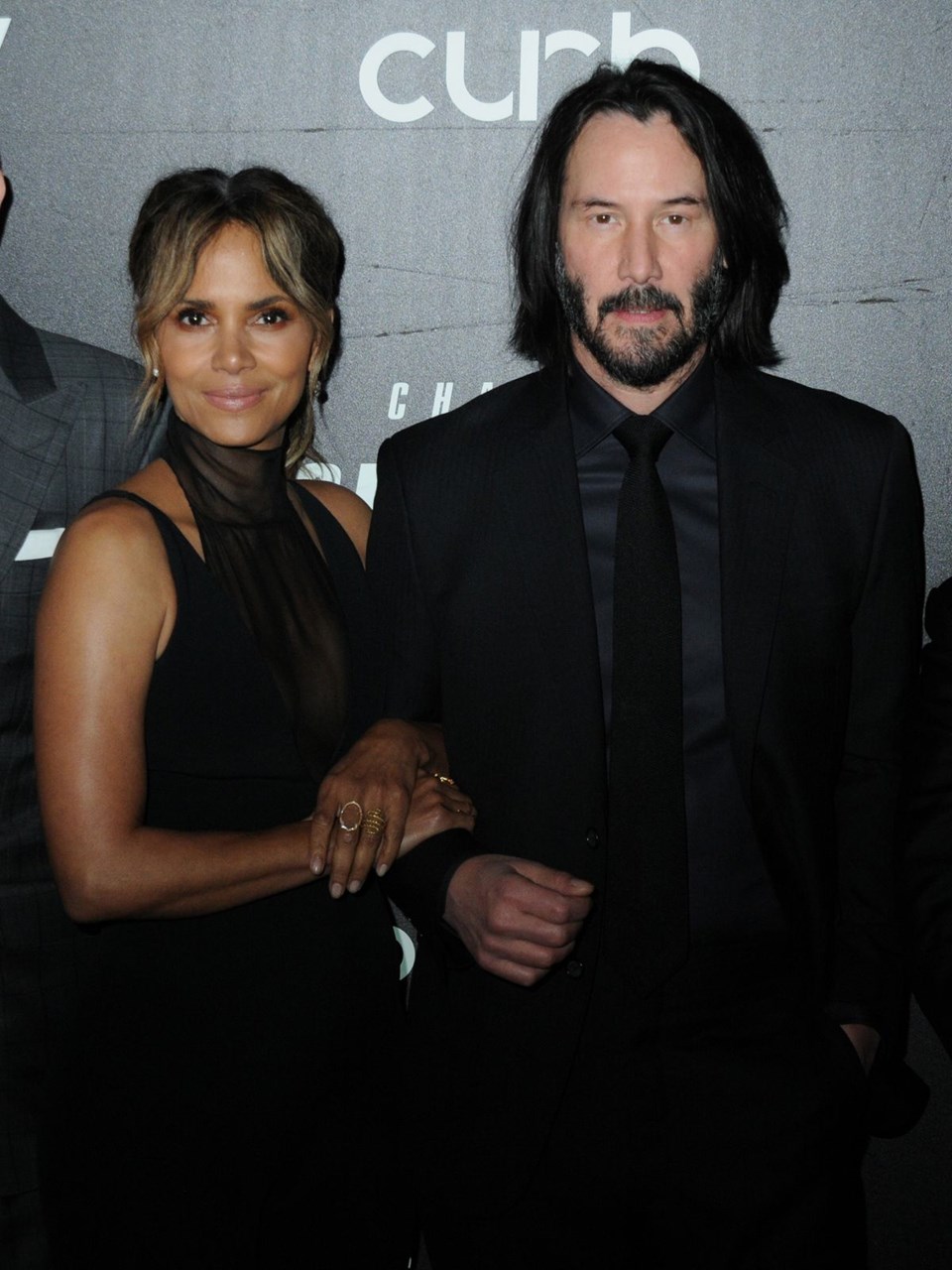 Keanu Reeves ve Halle Berry, John Wick 3: Parabellum galasında - 1 | NTV