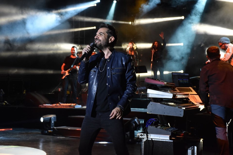 Kenan Doğulu, konser, Bursa, müzik