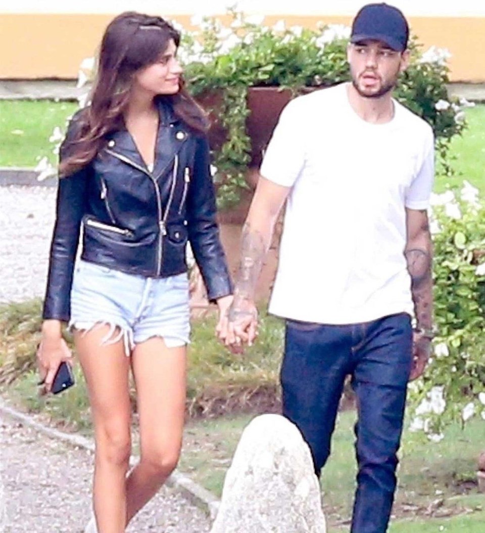 YENİ SEVGİLİYLE EL ELE