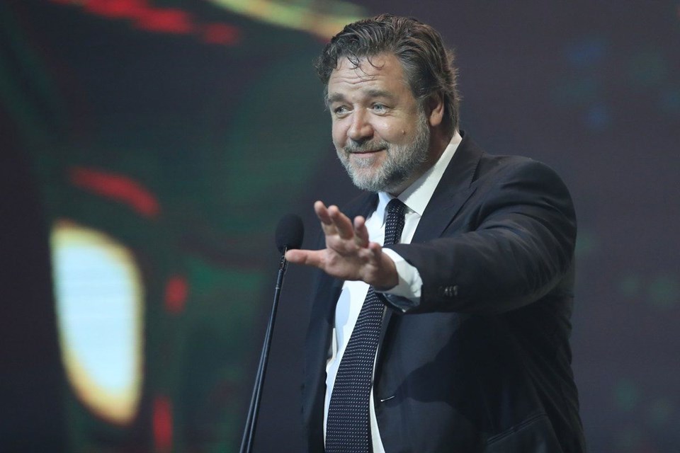 RUSSELL CROWE'DAN İKİ ÜLKEYE BİRLEŞİN ÇAĞRISI
