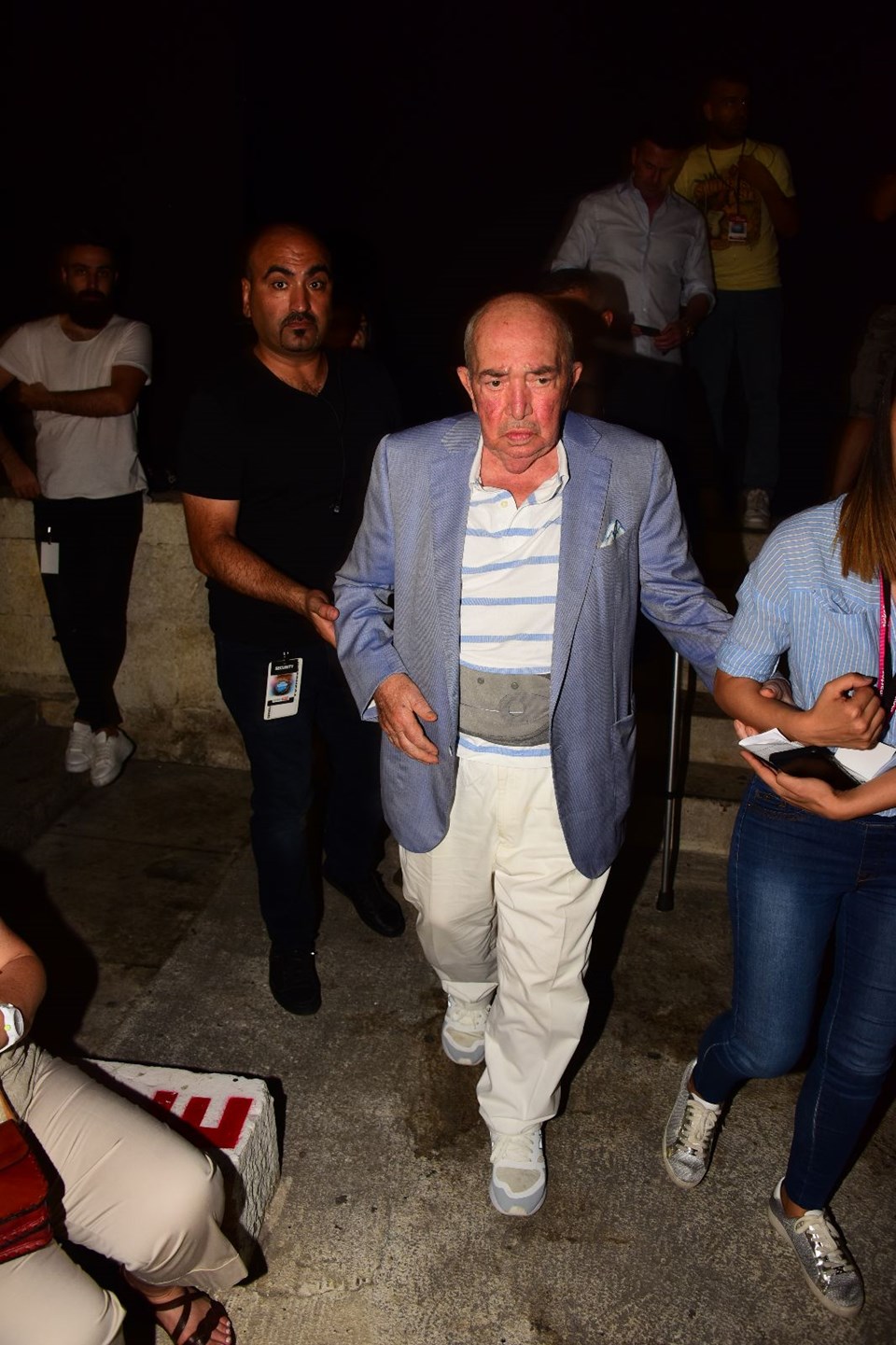 muzeyyen senar, doğum gunu