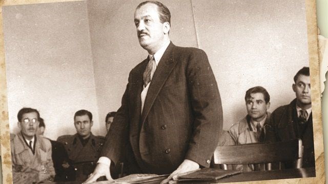ŞAİRLİĞE 17 YAŞINDA BAŞLADI
