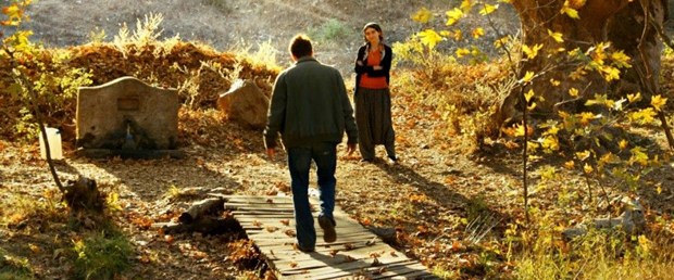 Image result for ahlat ağacı nuri bilge ceylan