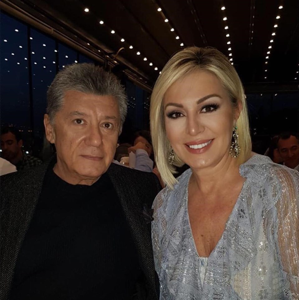 Tarık Ünlüoğlu ve eşi Gülenay Kalkan   Tarık Ünlüoğlu ve eşi Gülenay Kalkan