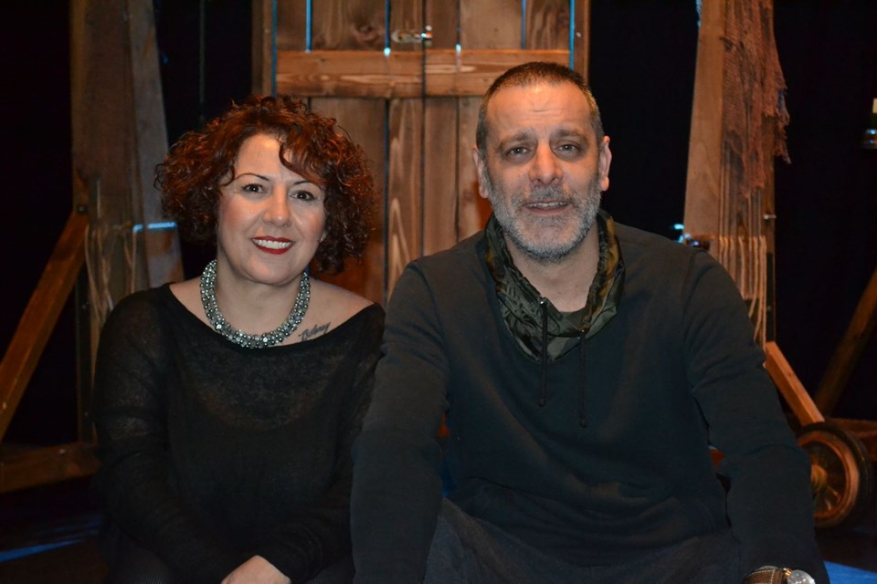 "BAŞARIYA ULAŞAN KAHRAMAN, ULAŞAMAYAN DANGALAK VE DELİ OLUYOR"