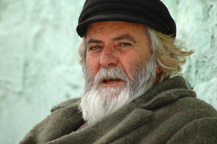 DİZİLERDE OYNADI