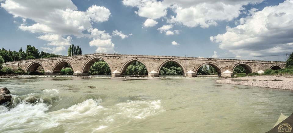 Şahruh Koprusu - Kayseri