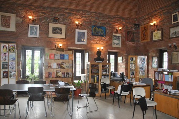 KADIN ESERLERİ KÜTÜPHANESİ / İSTANBUL