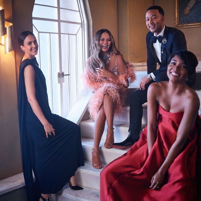 Jessica Alba, Chrissy Teigen, John Legend ve Gabrielle Union