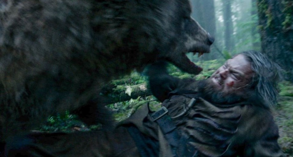 DiCaprio'nun The Revenant'taki ayı sahnesi.