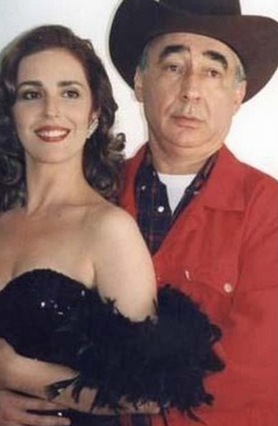 Şerif Gören'in yönettiği 'Amerikalı'da başrollerde Lale Mansur ve Şener Şen rol aldı.