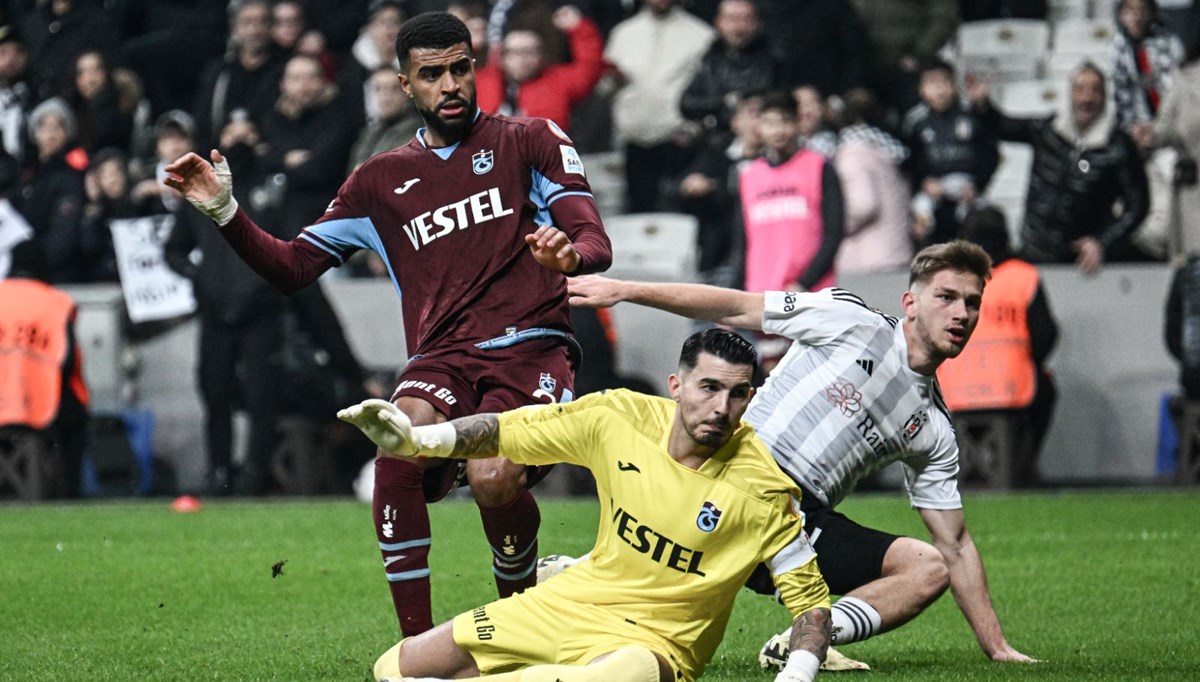 Trabzonspor, ligde 300 hafta sonra art arda 4 maç kaybetti Trabzonspor, ligde 300 hafta sonra art arda 4 maç kaybetti
