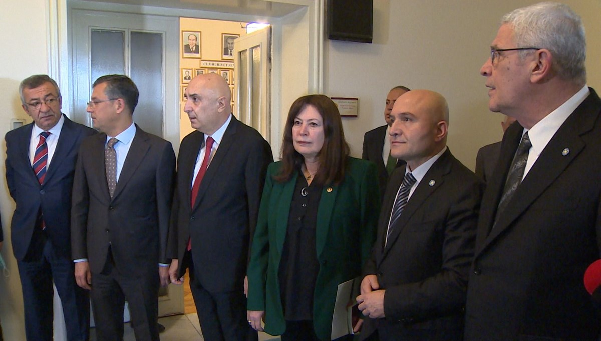 İYİ Parti'den AK Parti ve CHP'ye depremzede seçmenlere ilişkin ziyaret İYİ Parti'den AK Parti ve CHP'ye depremzede seçmenlere ilişkin ziyaret