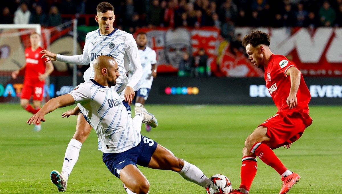 Fenerbahçe, Hollanda deplasmanında Twente'ye konuk oluyor