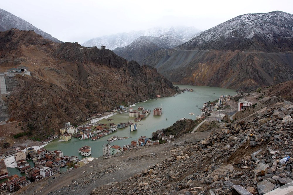 Yusufeli Barajı'nda binaların çoğu sular altında kaldı - 7