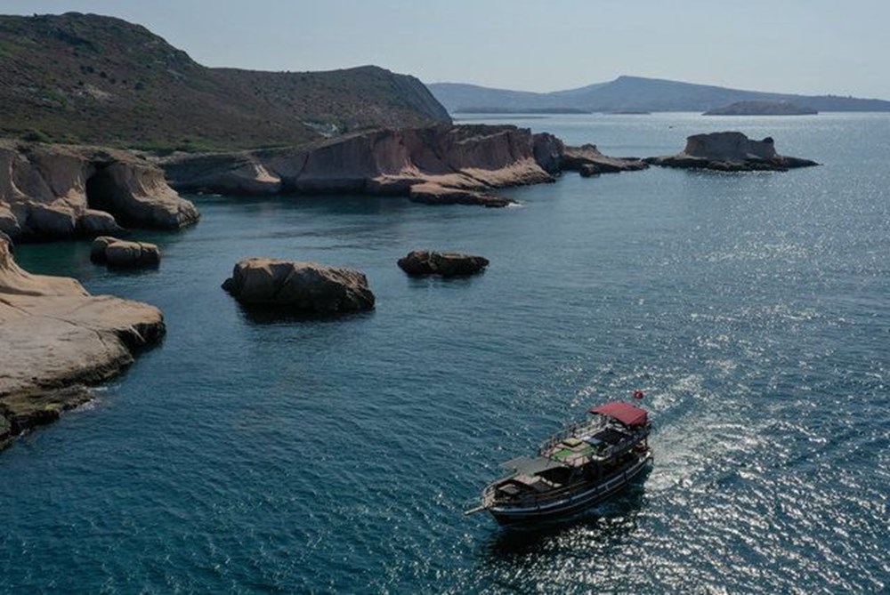 'Denizin Peribacaları' Siren Kayalıkları görenleri şaşırtıyor - 12