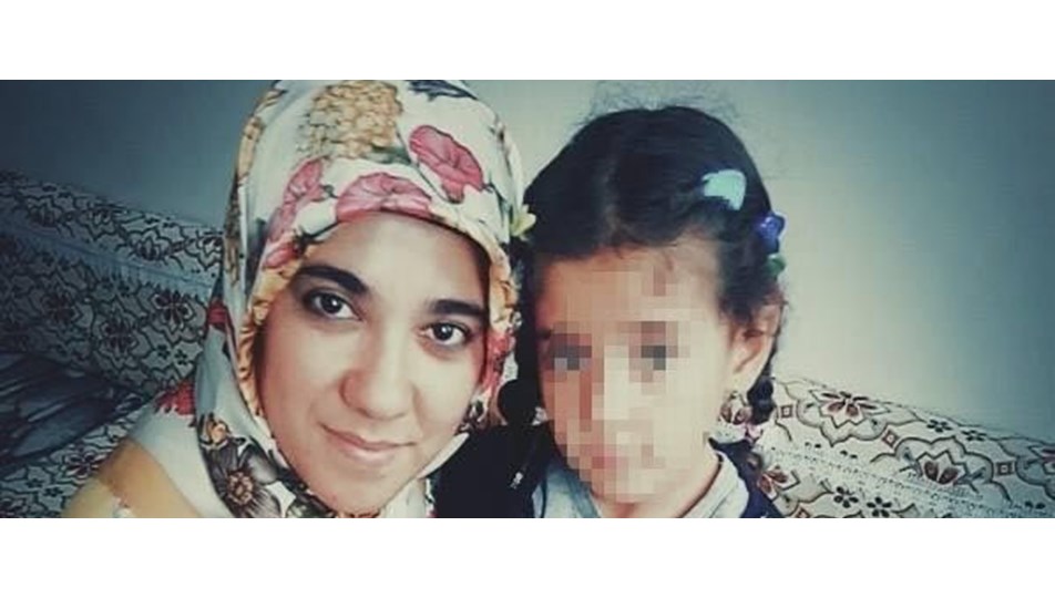 Tuba Erkol çocuklarının gözünün önünde 20 yerinden bıçaklanarak öldürüldü