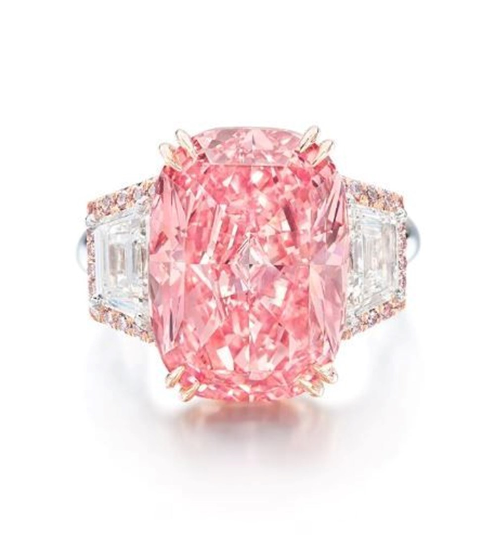 Dünyanın en nadide pembe elması 20 dakikada 57 milyon dolara satıldı - 5