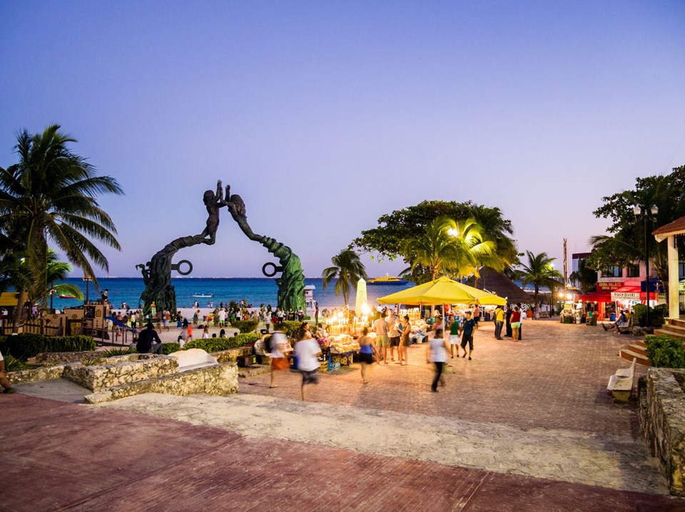 2- PLAYA DEL CARMEN / MEKSİKA