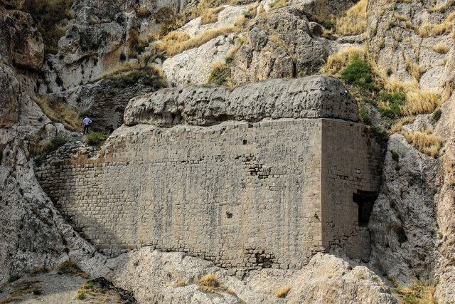 van kalesi, van gezilecek yerler, unesco dünya mirası listesi, urartular